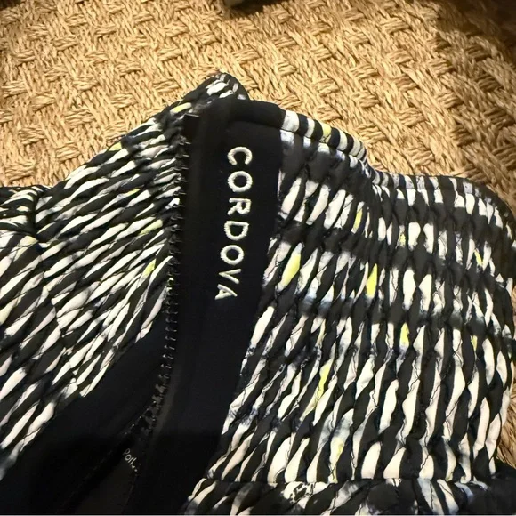 Cordova Stylish Black Women's Ski / Snowboard Suit - Picture 7 of 13